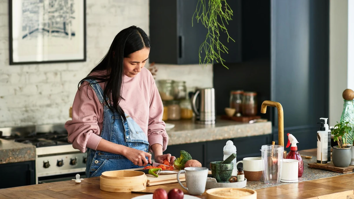 woman cooking