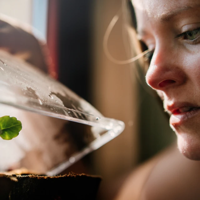 Woman_looking_at_biology