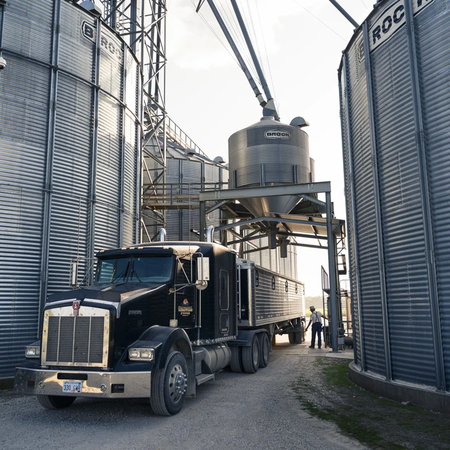 Loading_Truck_Ethanol_Plant