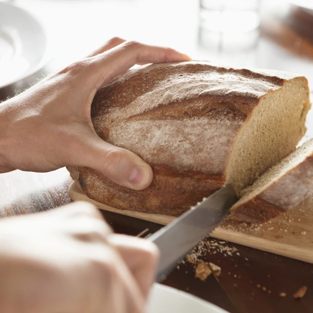 Baking cutting bread 