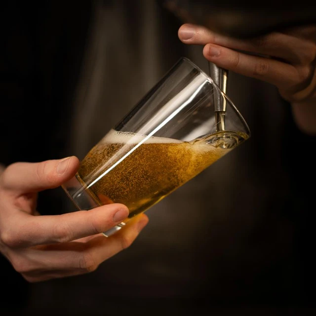 beer-tap-hand-glass-novonesis