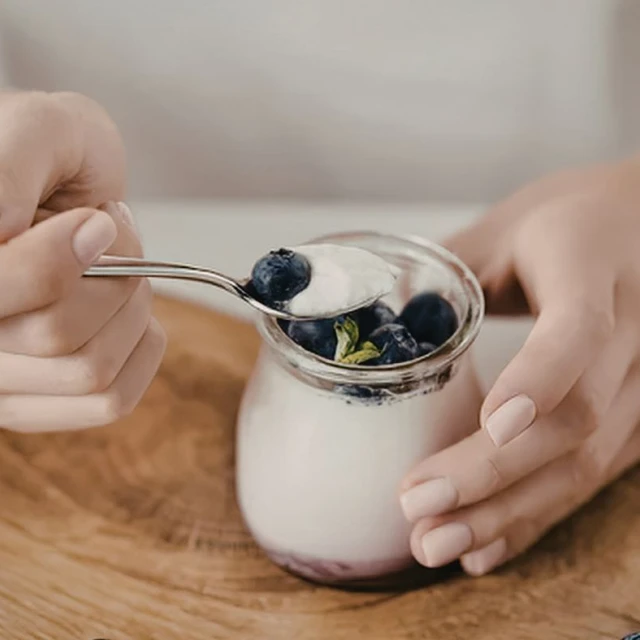 Blueberry yogurt