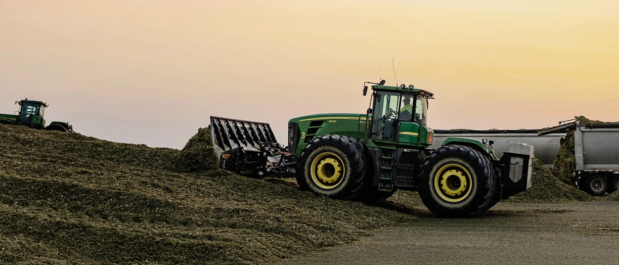 silage_tractor